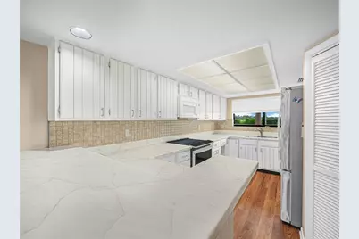 9101 Village Drive #I-1, Lake Wales, FL 33898 - Photo 10