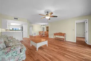 9101 Village Dr, Lake Wales, FL 33898 - Photo 8