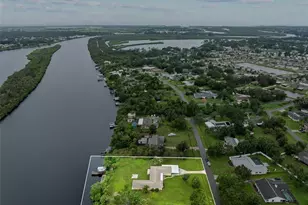 308 Manatee Dr, Ruskin, FL 33570 - Photo 52