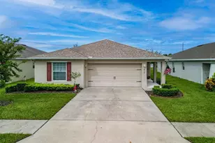 418 St Georges Cir, Eagle Lake, FL 33839 - Photo 1