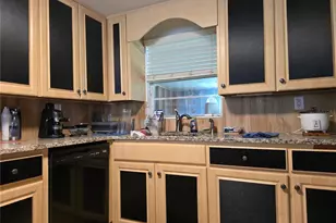 2031 Poe St, Lakeland, FL 33801 - Photo 6