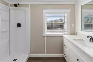 319 Thomas Ave, Frostproof, FL 33843 - Photo 20