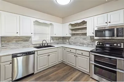 319 Thomas Avenue, Frostproof, FL 33843 - Photo 12