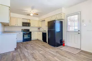 1061 Hiawatha Ave, Lake Wales, FL 33853 - Photo 12