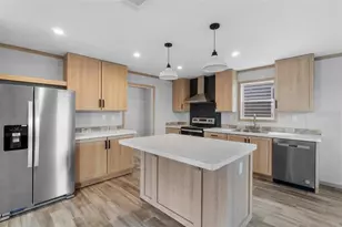 4607 Oak St, Fruitland Park, FL 34731 - Photo 8