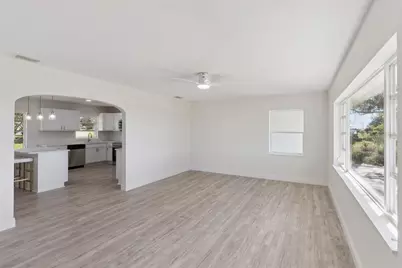 605 Florida Avenue, Dundee, FL 33838 - Photo 4