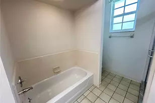 13 Enclave Dr, Winter Haven, FL 33884 - Photo 12