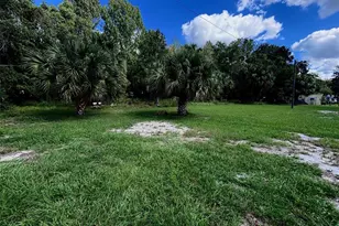 404 Grove St, Melrose, FL 32666 - Photo 1