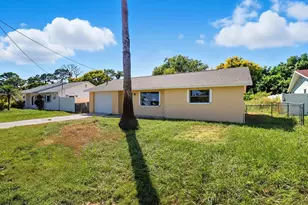 15829 Villa Dr, Hudson, FL 34667 - Photo 2