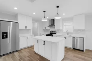 8400 Breeze Hill Dr, Lake Wales, FL 33898 - Photo 4