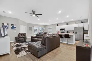 1026 Montgomery Ln, Polk City, FL 33868 - Photo 2