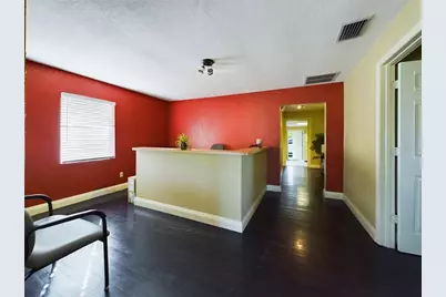 318 S 1st Street, Lake Wales, FL 33853 - Photo 6