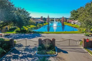 126 Lake Region Cir, Winter Haven, FL 33881 - Photo 6