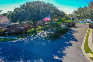 126 Lake Region Cir, Winter Haven, FL 33881 - Photo 8