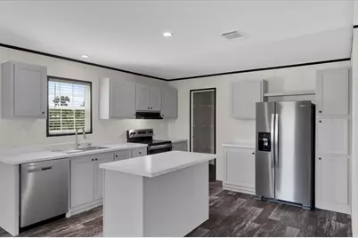 9128 Scepter Avenue, Brooksville, FL 34613 - Photo 2