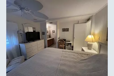 9072 Lake Point Boulevard, Lake Wales, FL 33898 - Photo 16