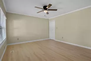 9602 N 46th St, Tampa, FL 33617 - Photo 38