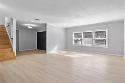 9602 N 46th Street, Tampa, FL 33617 - Photo 6