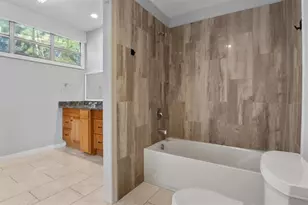 9602 N 46th St, Tampa, FL 33617 - Photo 20