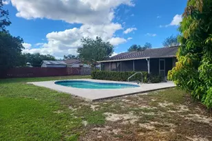 1210 Lynn Ave, Auburndale, FL 33823 - Photo 2