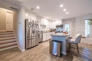 4605 S Cooper Pl, Tampa, FL 33611 - Photo 4