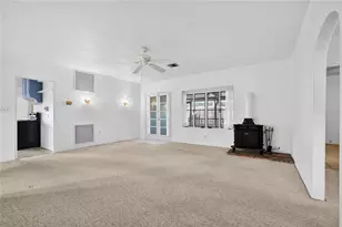 403 E Johnson Ave, Lake Wales, FL 33853 - Photo 8