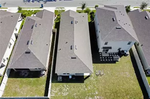 328 Gina Ln, Davenport, FL 33837 - Photo 4