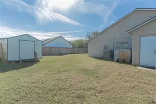 2801 Wilder Park Dr, Plant City, FL 33566 - Photo 18