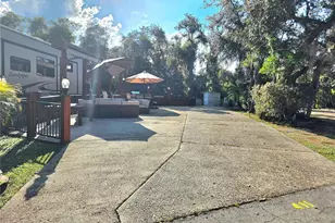 411 Longhorn Dr, Lake Wales, FL 33853 - Photo 1