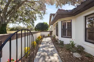 138 Stratford Ct, Haines City, FL 33844 - Photo 2