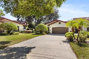 138 Stratford Ct, Haines City, FL 33844 - Photo 2