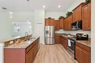 3686 Plymouth Dr, Winter Haven, FL 33884 - Photo 8