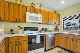 10203 Village Dr, Lake Wales, FL 33898 - Photo 10