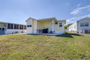 389 Golfview Dr, Davenport, FL 33837 - Photo 38
