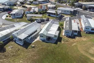 389 Golfview Dr, Davenport, FL 33837 - Photo 58