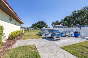 389 Golfview Dr, Davenport, FL 33837 - Photo 42