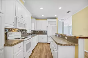 231 Glenwood Dr, Lake Wales, FL 33898 - Photo 12