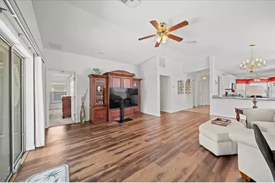 364 Lake Suzanne Drive, Lake Wales, FL 33859 - Photo 12