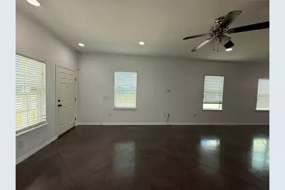 2845 Whispering Trails Drive, Winter Haven, FL 33884 - Photo 4