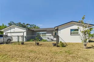 3790 60th St N, Saint Petersburg, FL 33710 - Photo 1