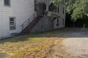 425 Kissimmee Ave, Lake Wales, FL 33853 - Photo 2