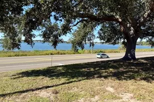 207 Winter Ridge Blvd, Winter Haven, FL 33881 - Photo 2