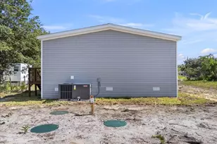 21351 Canal Dr, Brooksville, FL 34601 - Photo 6