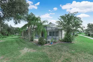 565 Whisper Woods Dr, Lakeland, FL 33813 - Photo 14