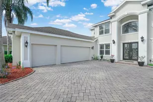 565 Whisper Woods Dr, Lakeland, FL 33813 - Photo 4