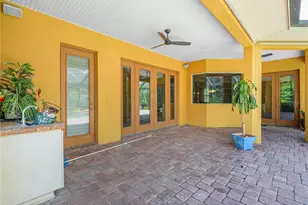 565 Whisper Woods Dr, Lakeland, FL 33813 - Photo 6