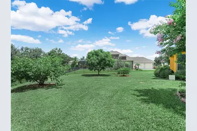 565 Whisper Woods Drive, Lakeland, FL 33813 - Photo 12