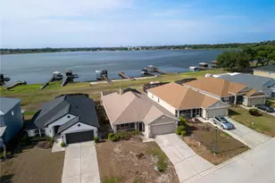 3971 Island Lakes Dr, Winter Haven, FL 33881 - Photo 2