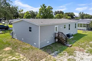 54 Oakridge Dr, Frostproof, FL 33843 - Photo 8