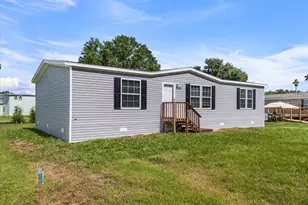 54 Oakridge Dr, Frostproof, FL 33843 - Photo 1